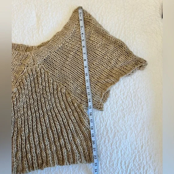 Jessica Simpson Cable Knit Sweater (Large) - Picture 5 of 9